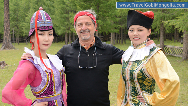 our customer with 2 Mongolian girls in North Mongolia